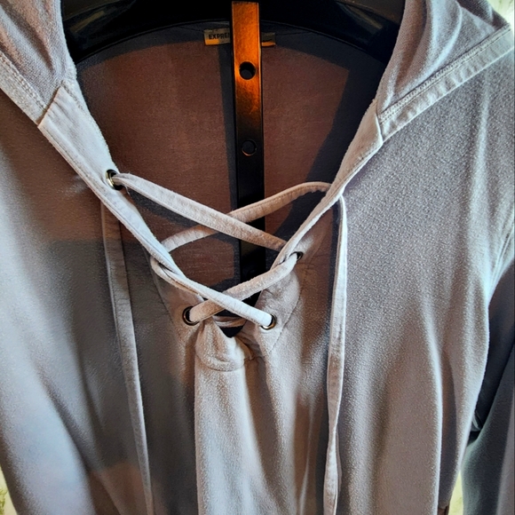 EXPRESS One Eleven Cropped Hoodie - Picture 5 of 10